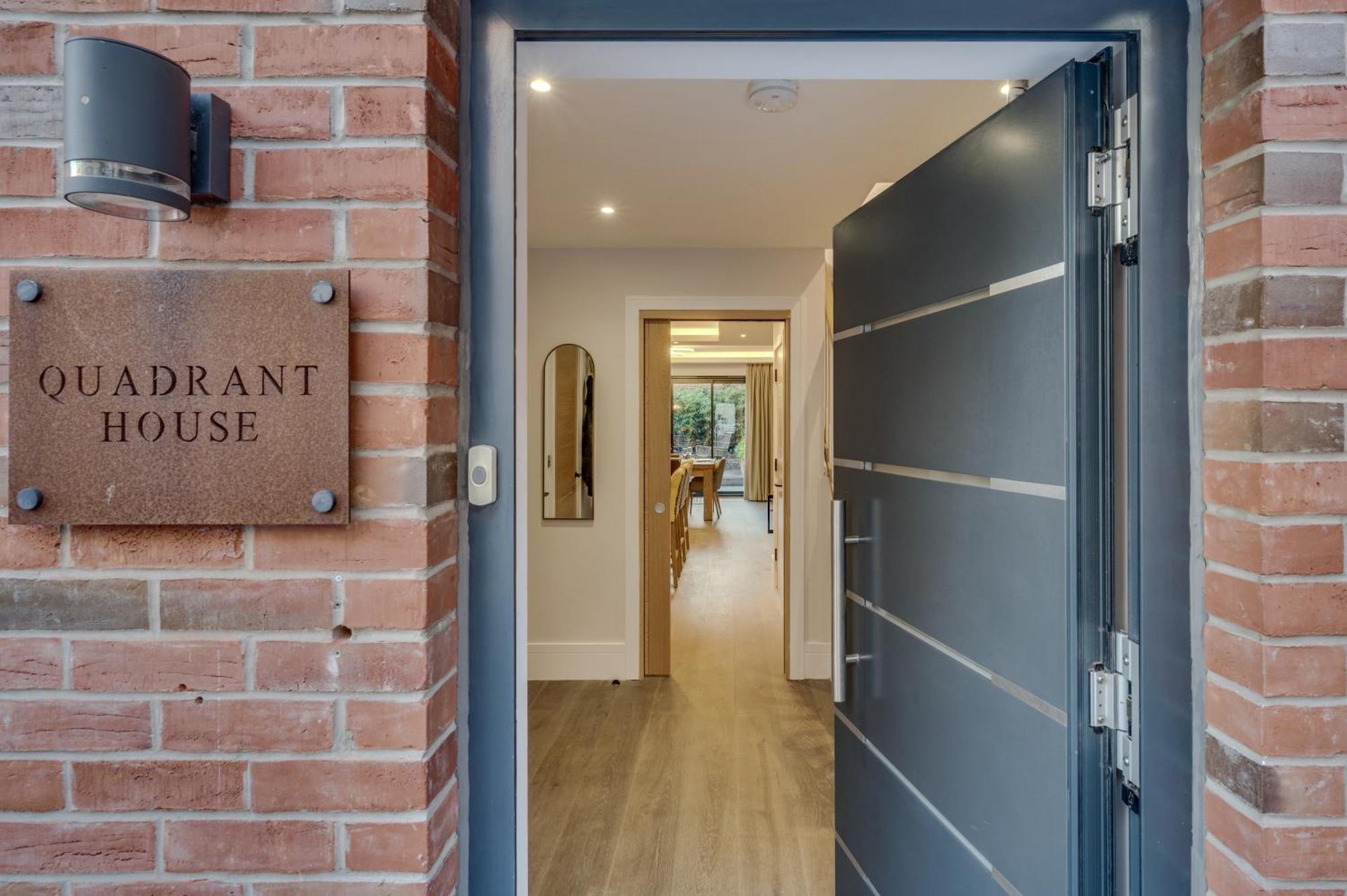 Quadrant House Villa - York — Photos 3